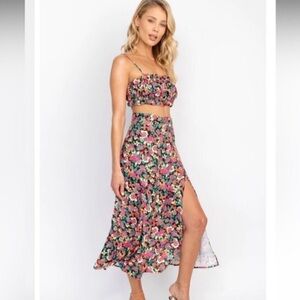 RESA NWT Revolve floral crop top , Size XS